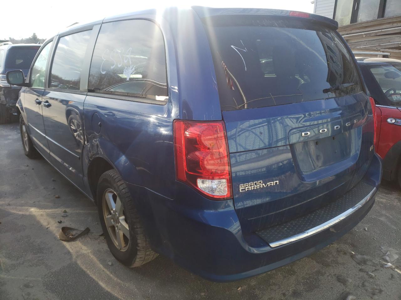 Photo 3 from auction – 2011 DODGE CARAVAN with VIN 2D4RN3DGXBR650676