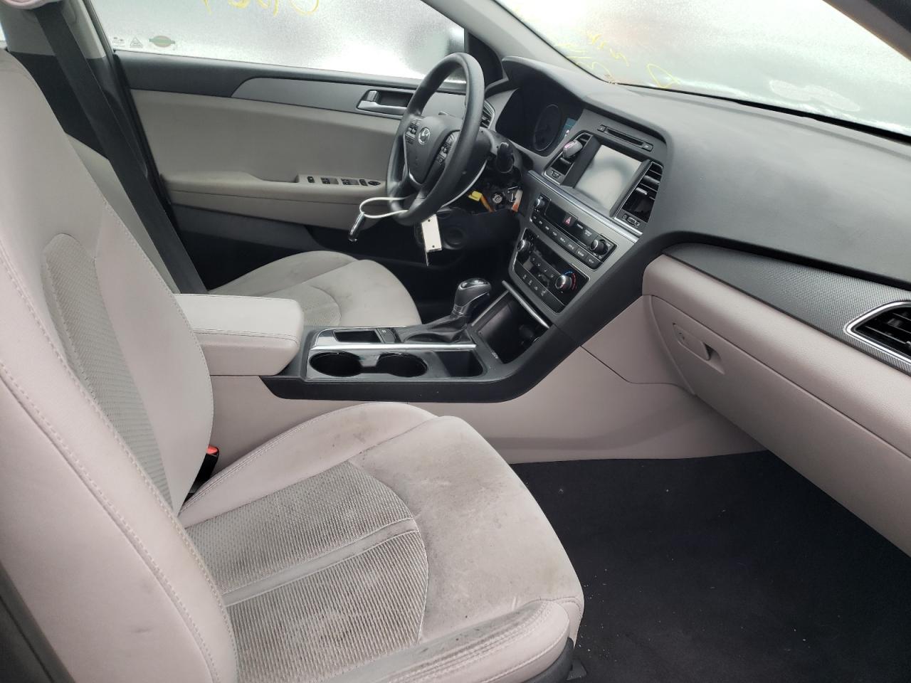 Photo 5 from auction – 2016 HYUNDAI SONATA SE with VIN 5NPE24AF6GH287724