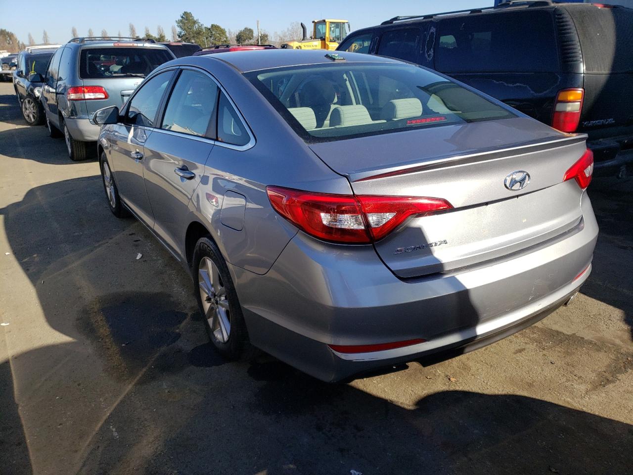 Photo 3 from auction – 2016 HYUNDAI SONOTA with VIN 5NPE24AF2GH409933