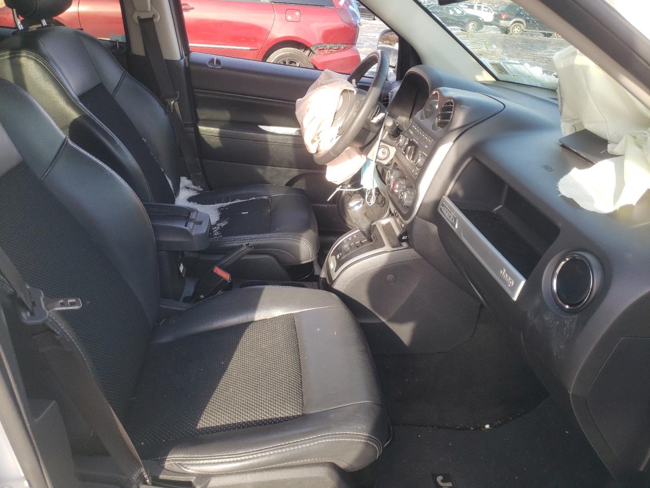 Photo 5 from auction – 2015 JEEP COMPASS LA with VIN 1C4NJDEB6FD184771