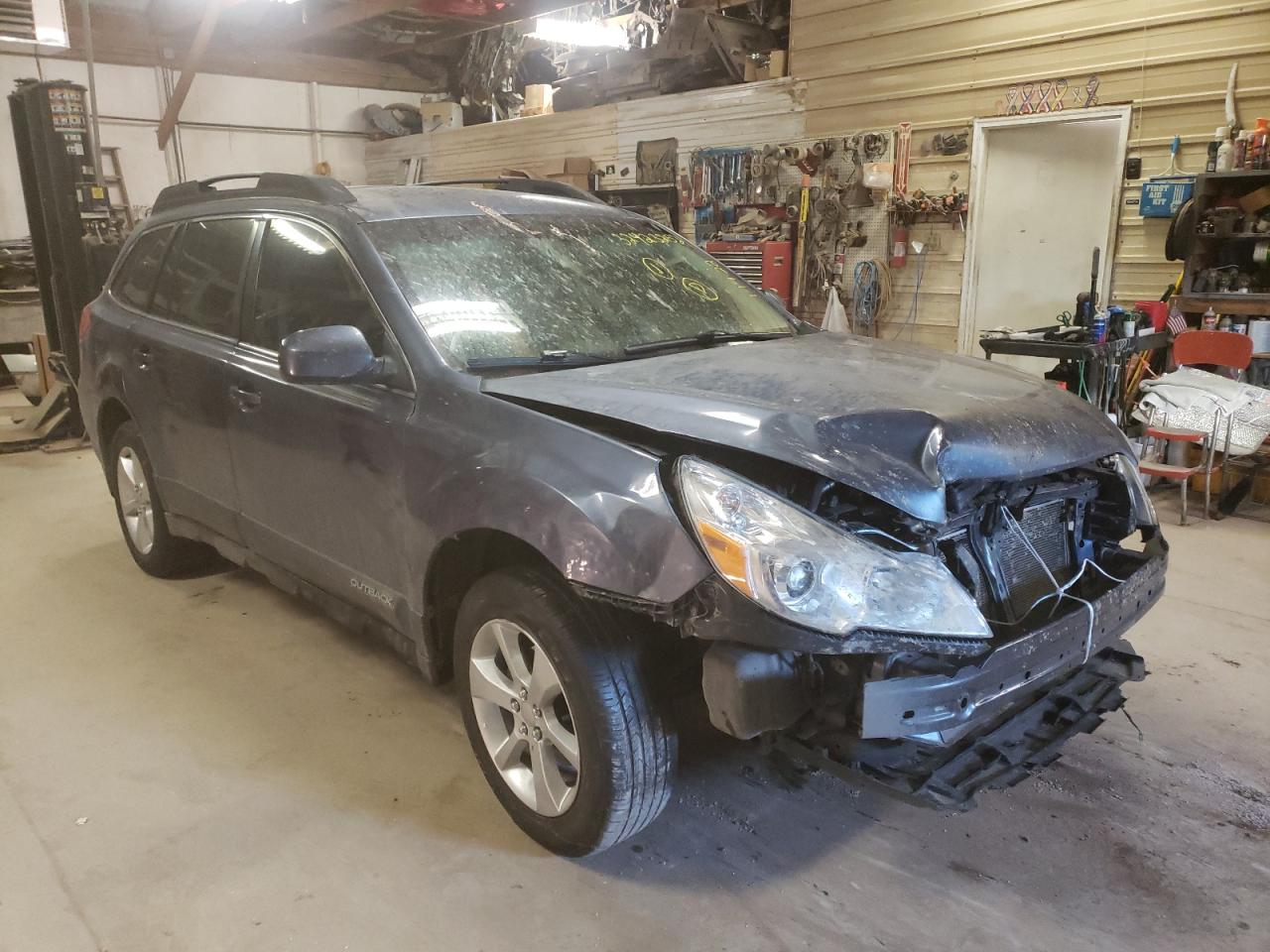 SUBARU OUTBACK 2. 2013 with VIN 4S4BRCGC2D3275546 - Photo from auction