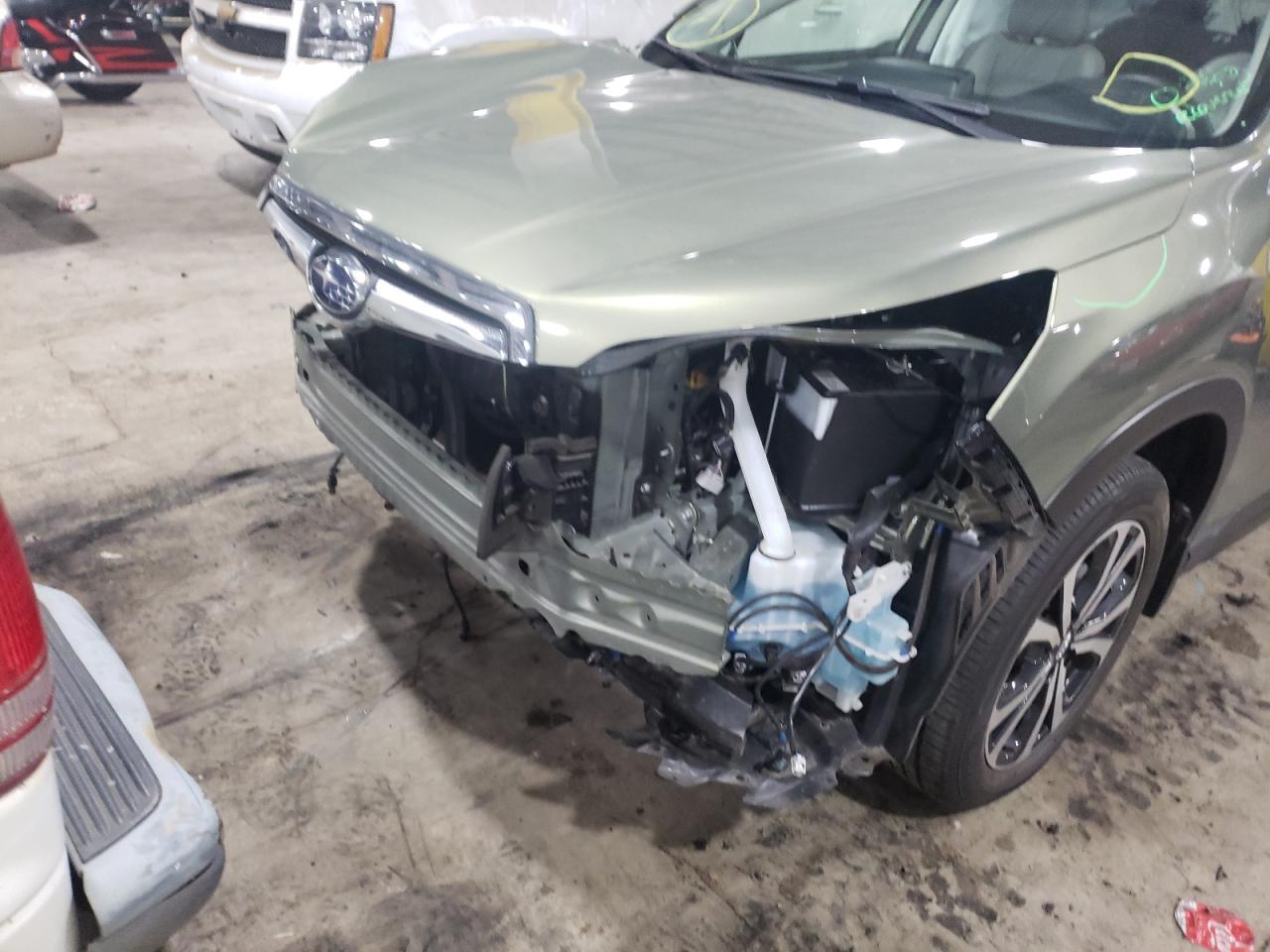 Photo 9 from auction – 2019 SUBARU FORESTER L with VIN JF2SKAUC1KH422135