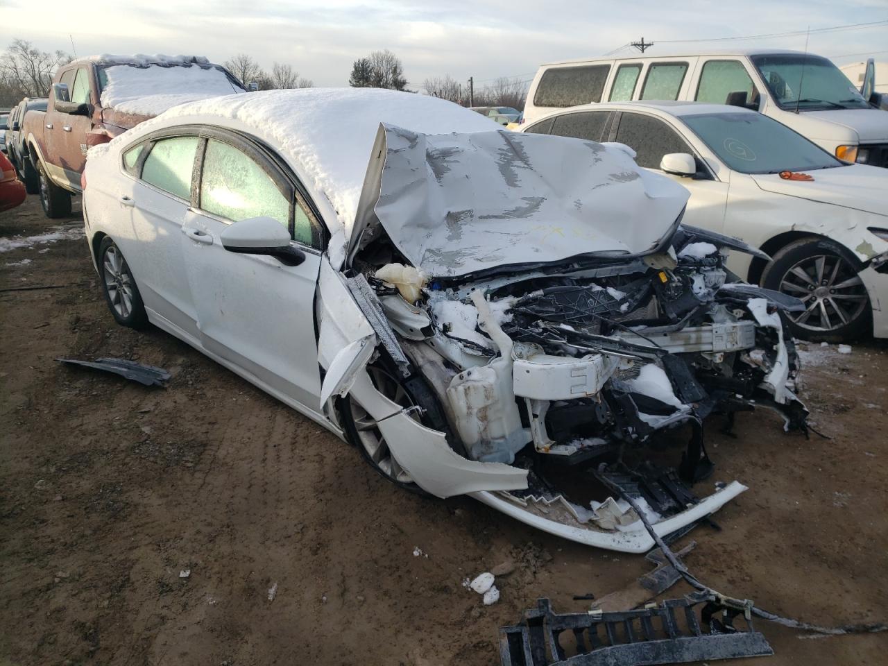 FORD FUSION SE 2017 with VIN 3FA6P0H76HR125819 - Photo from auction