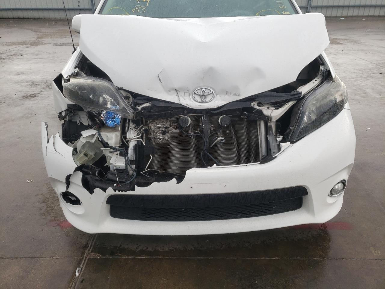Photo 9 from auction – 2014 TOYOTA SIENNA SPO with VIN 5TDXK3DC2ES511454