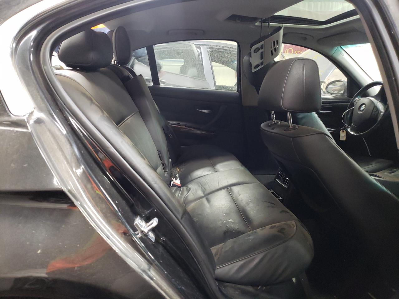 Photo 6 from auction – 2006 BMW 330 XI with VIN WBAVD33566KV68251