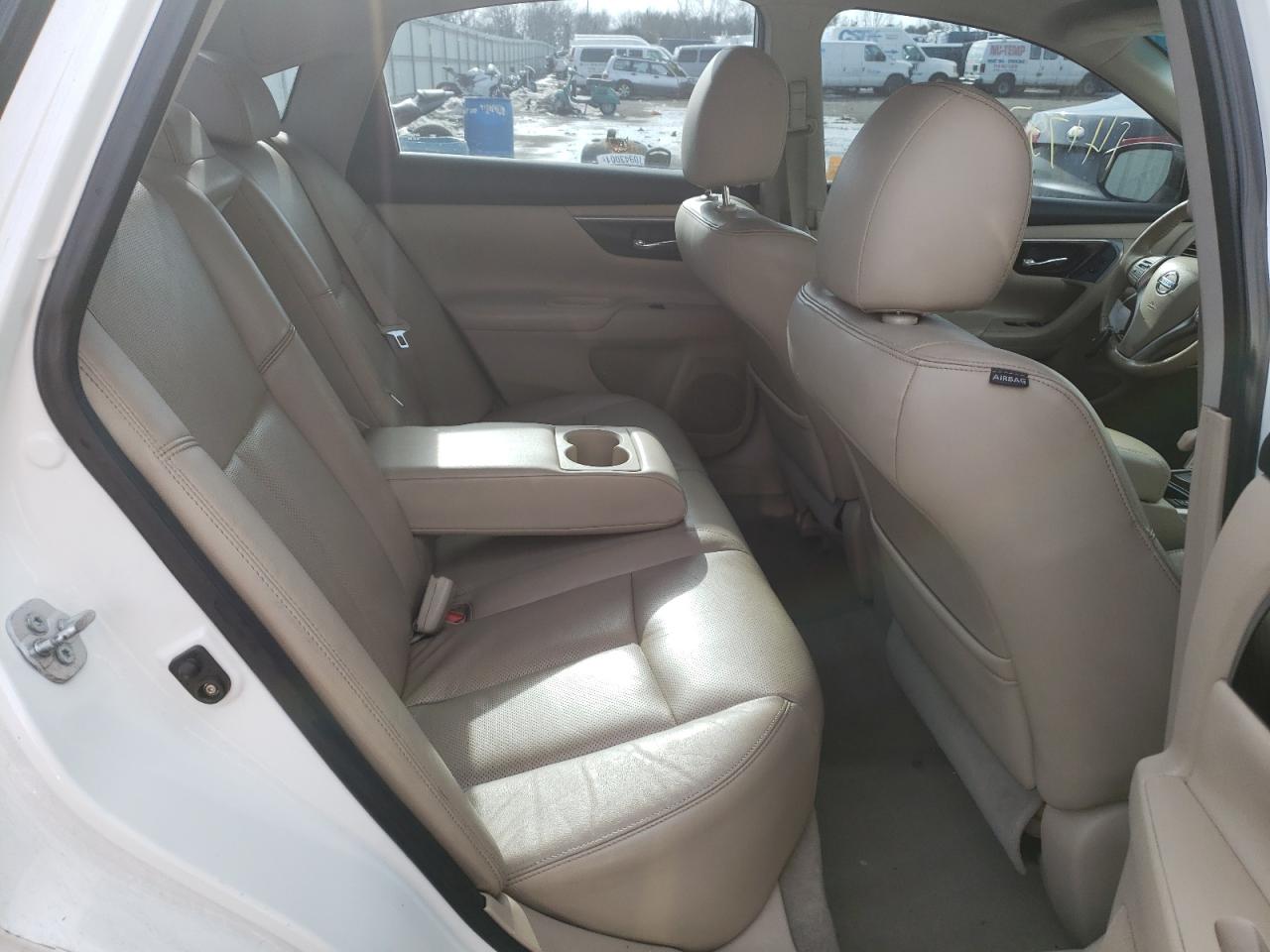 Foto 6 de la subasta – 2014 NISSAN ALTIMA 2.5 con VIN 1N4AL3AP1EC120944
