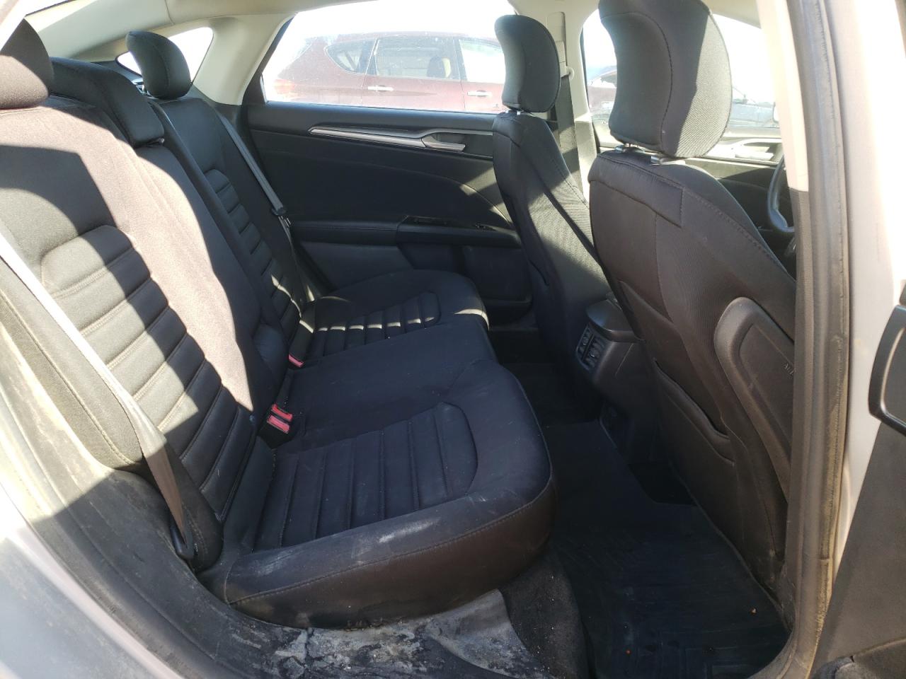 Photo 6 from auction – 2015 FORD FUSION SE with VIN 3FA6P0LU6FR248773