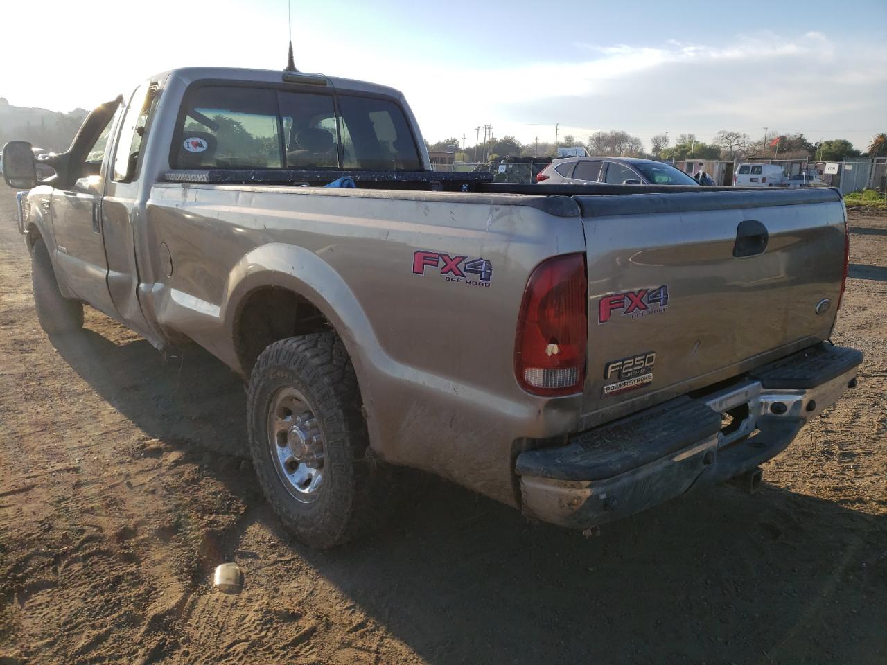Photo 3 from auction – 2002 FORD F250 SUPER with VIN 1FTNX20F82EA25221