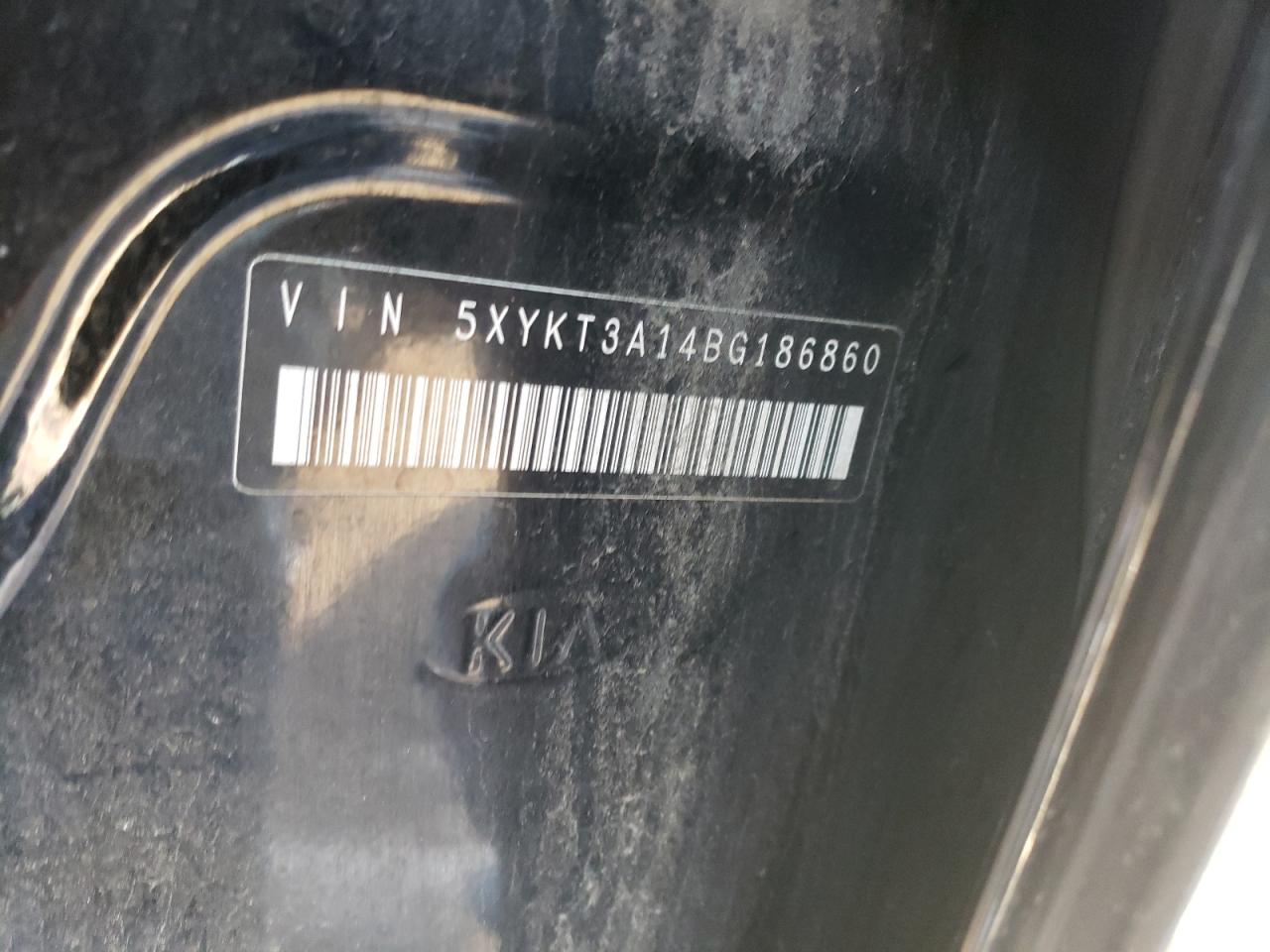 Photo 10 from auction – 2011 KIA SORENTO BA with VIN 5XYKT3A14BG186860