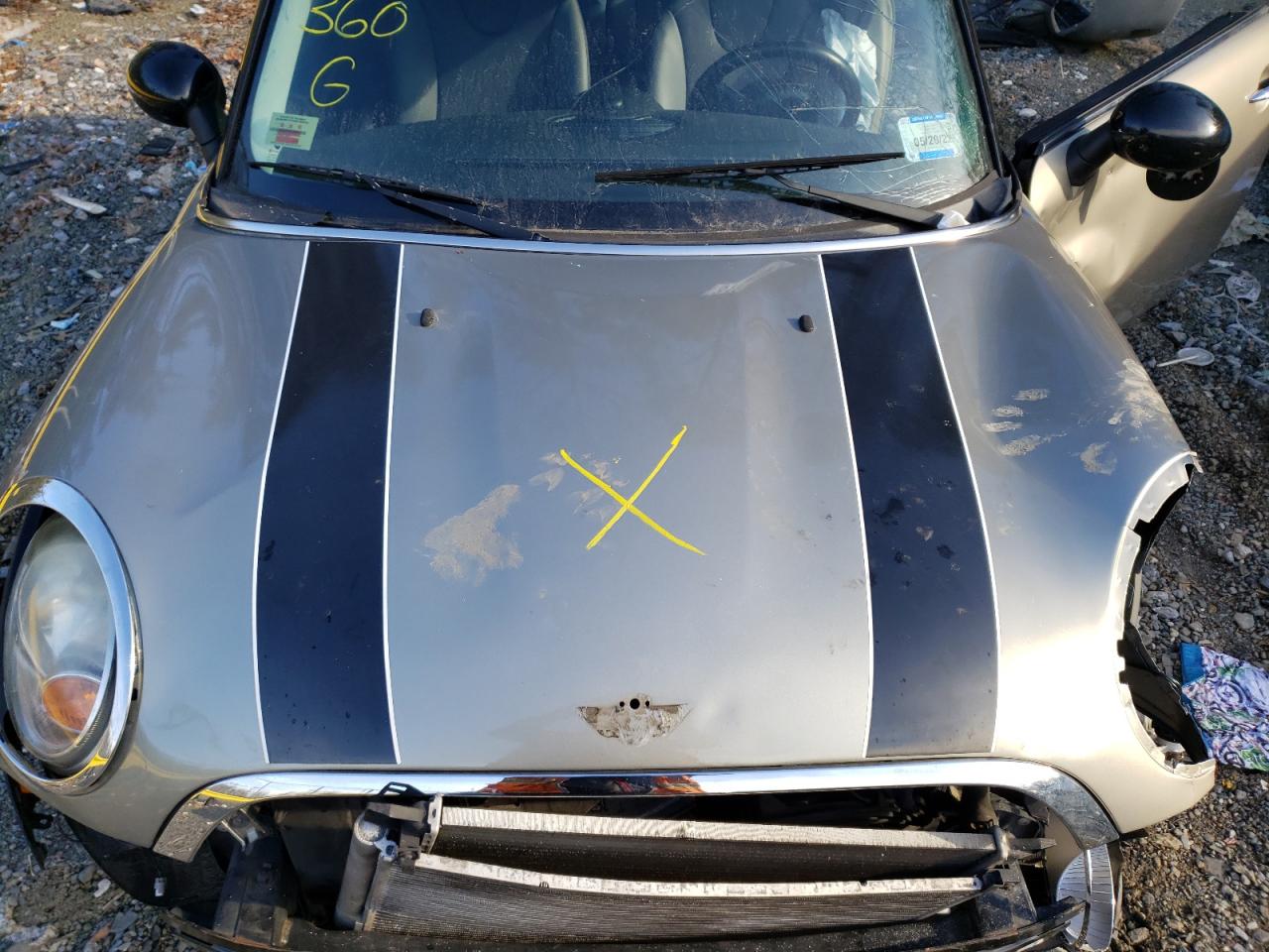 Photo 7 from auction – 2010 MINI COOPER with VIN WMWMF3C50ATU78814