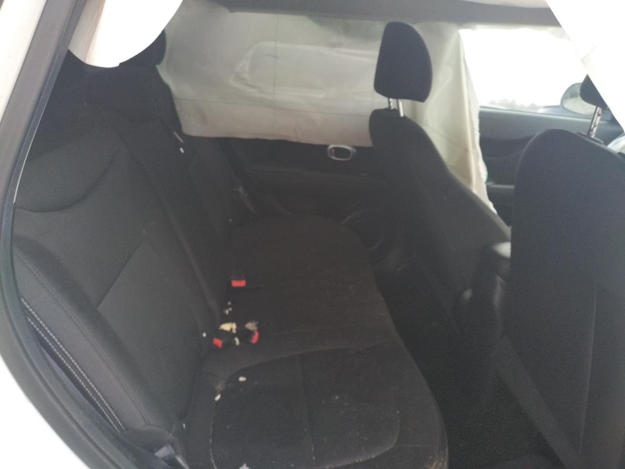 Photo 6 from auction – 2017 KIA SOUL with VIN KNDJN2A27H7410198