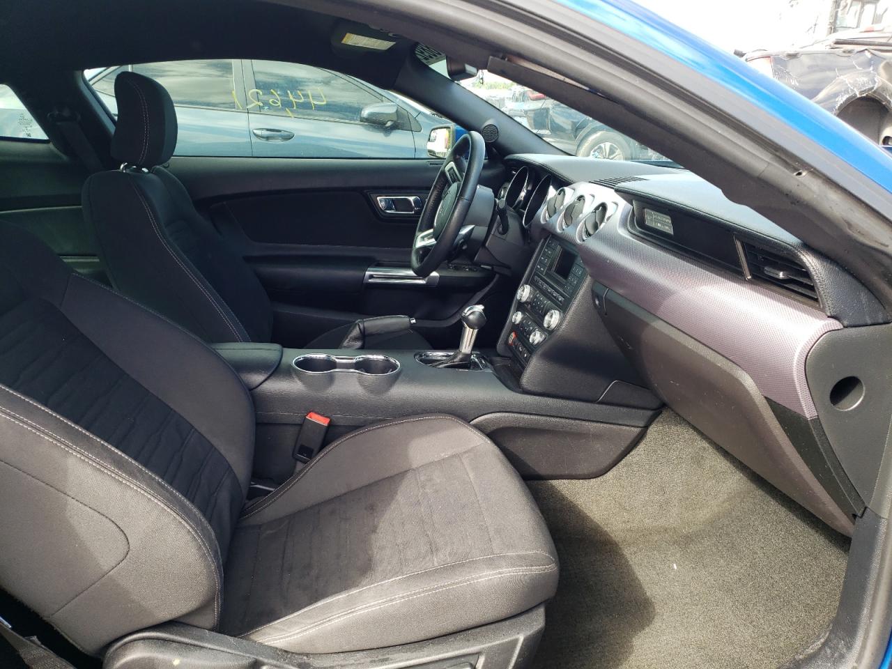 Photo 5 from auction – 2017 FORD MUSTANG with VIN 1FA6P8TH9H5356943