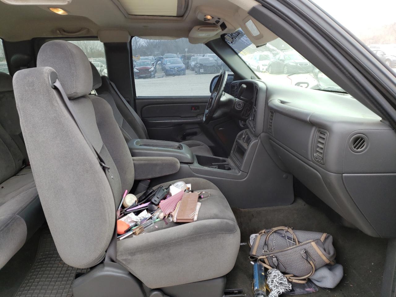 Photo 5 from auction – 2005 GMC NEW SIERRA with VIN 2GTEK19T251280034