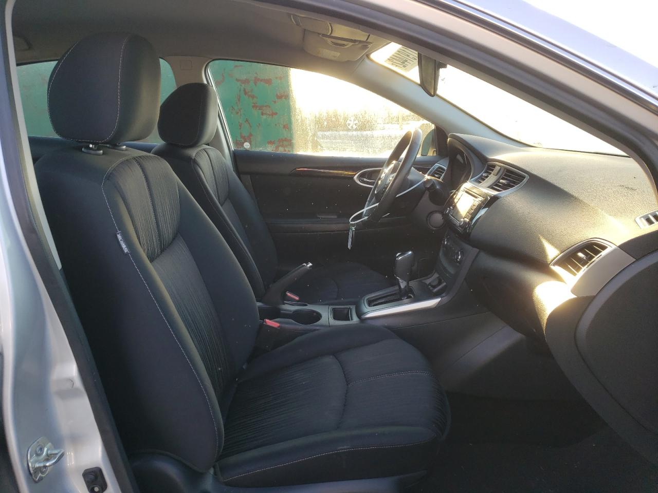 Photo 5 from auction – 2017 NISSAN SENTRA S with VIN 3N1AB7AP7HY400757