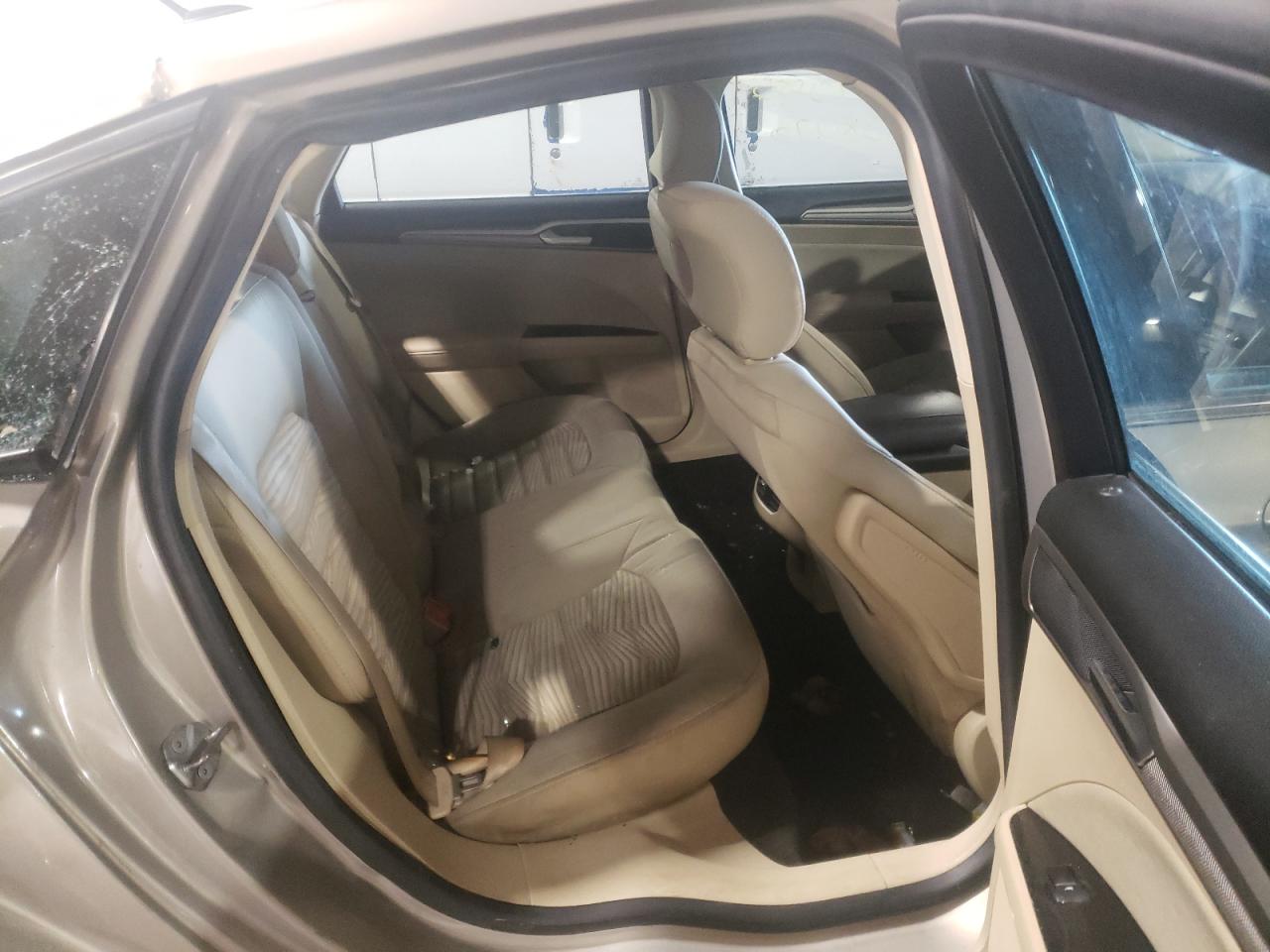 Photo 6 from auction – 2016 FORD FUSION SE with VIN 3FA6P0H77GR216662