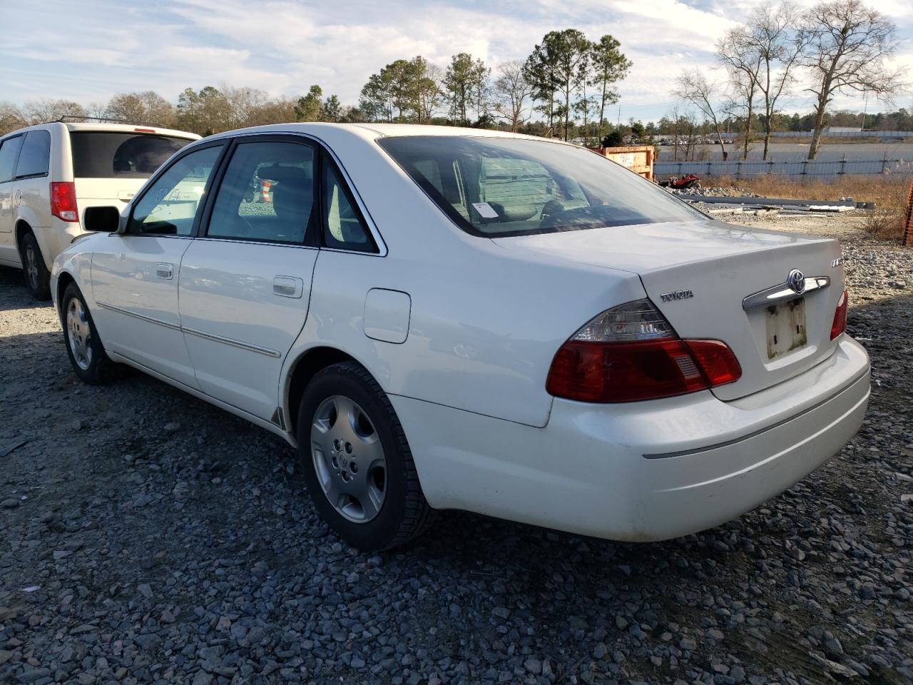 Photo 3 from auction – 2004 TOYOTA AVALON XL with VIN 4T1BF28B54U359461
