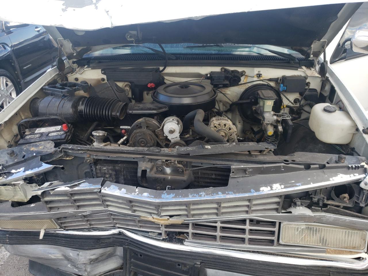 Photo 7 from auction – 1990 CHEVROLET GMT-400 C1 with VIN 2GCEC19K3L1220720
