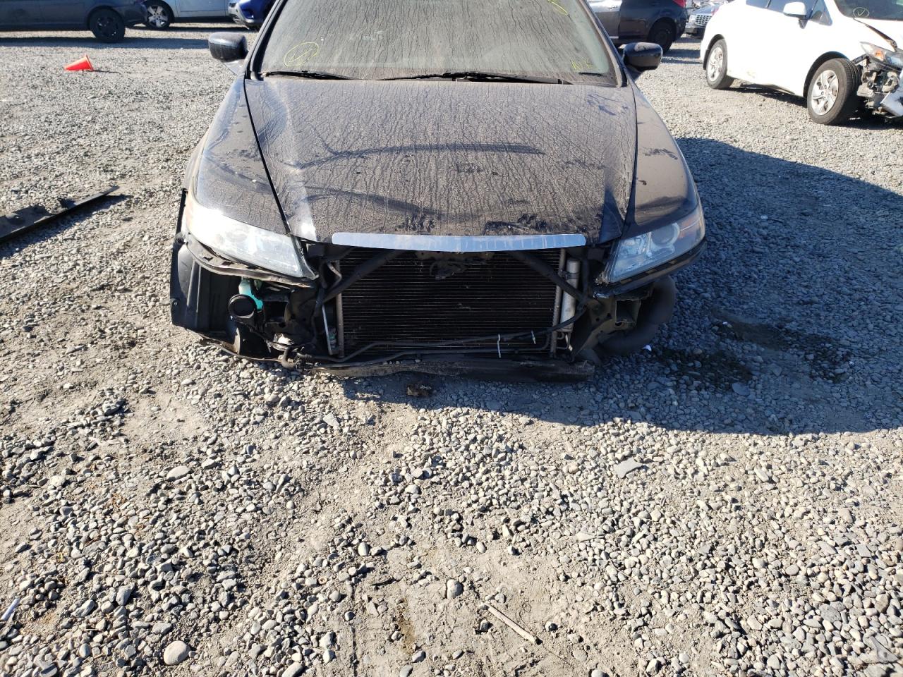 Foto 9 de la subasta – 2005 ACURA TL con VIN 19UUA66205A080428