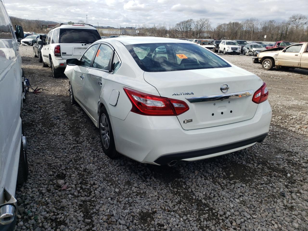 Photo 3 from auction – 2017 NISSAN ALTIMA 2.5 with VIN 1N4AL3AP8HC230071