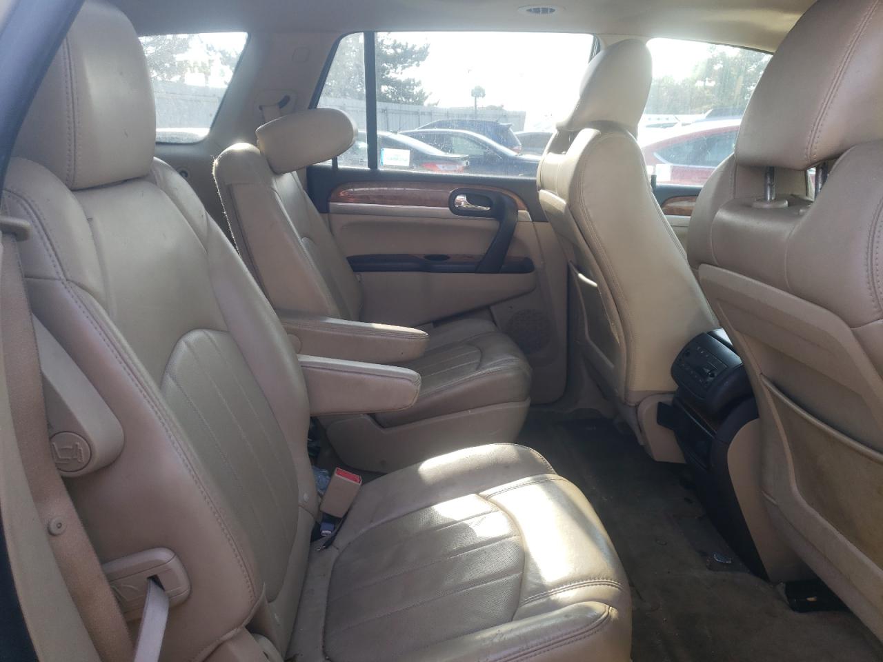 Photo 6 from auction – 2011 BUICK ENCLAVE CX with VIN 5GAKRBED6BJ129106