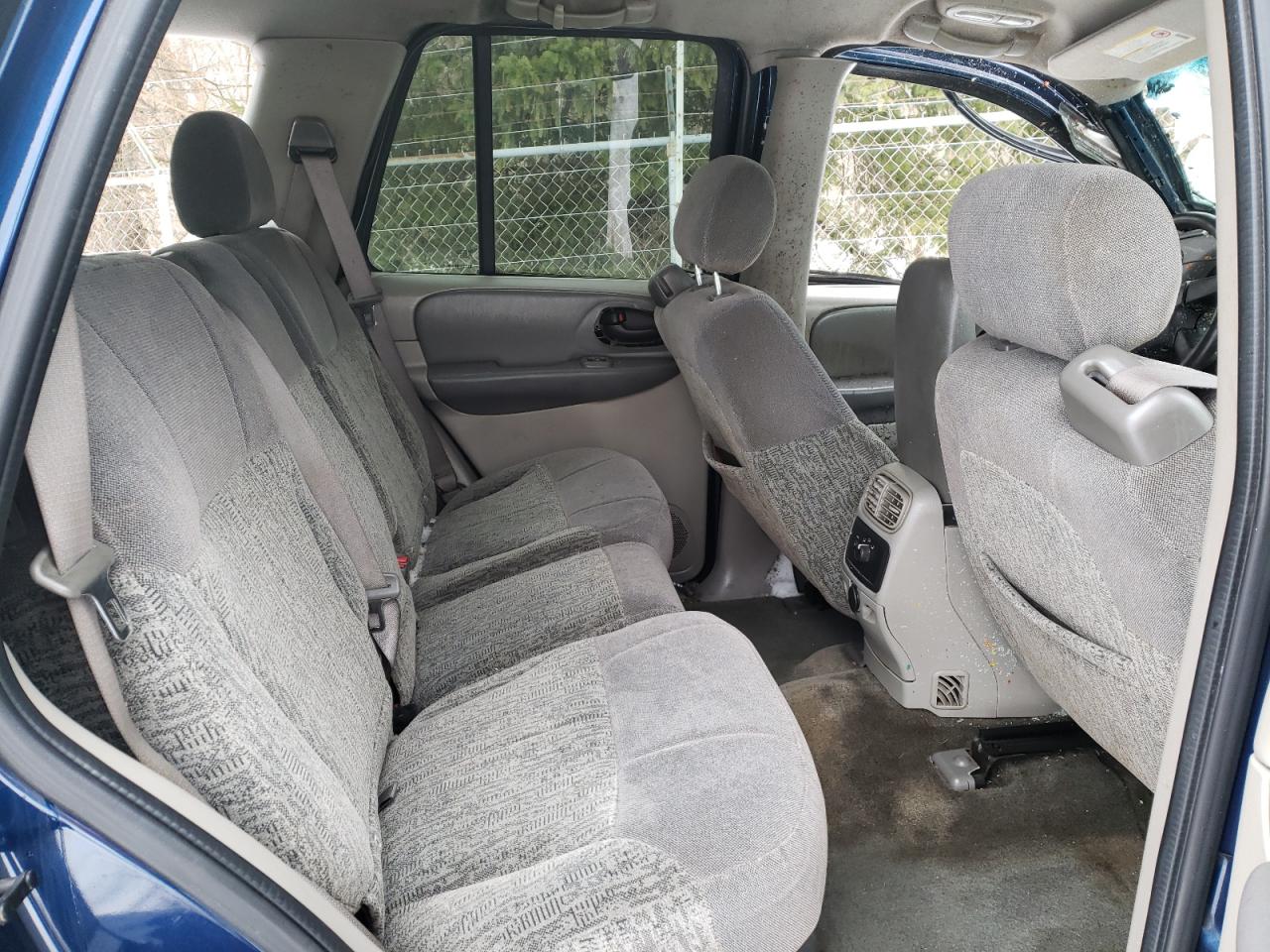 Photo 6 from auction – 2002 CHEVROLET TRAILBLAZE with VIN 1GNDT13S122519519