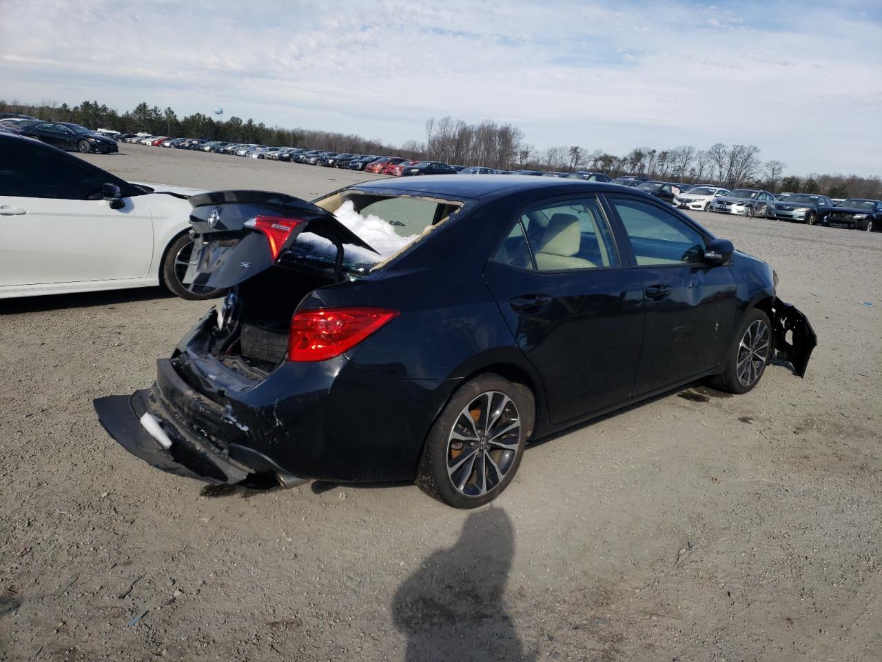 Photo 4 from auction – 2017 TOYOTA COROLLA with VIN 2T1BURHE1HC888292