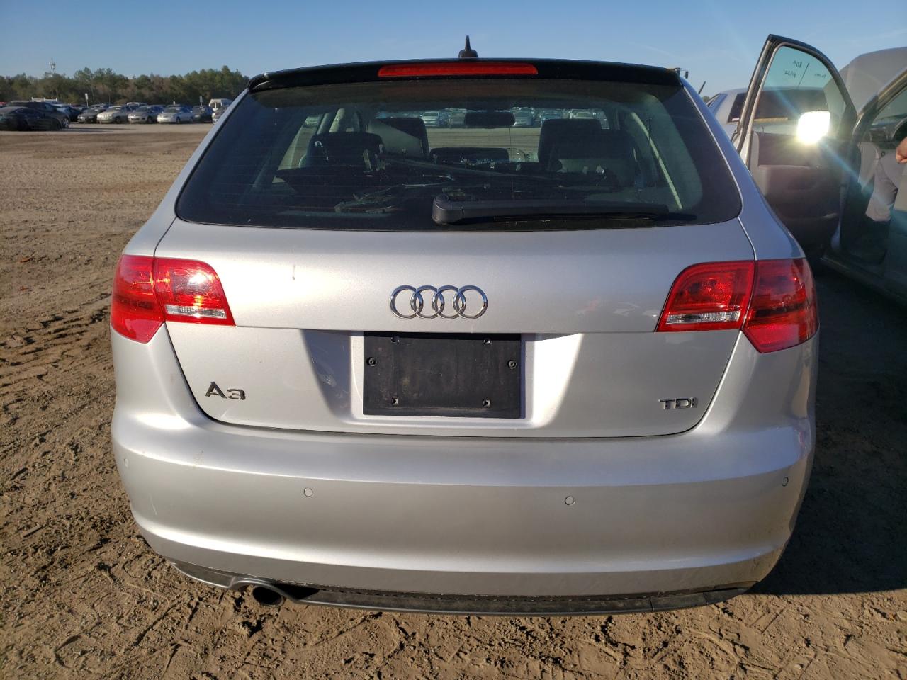 Photo 9 from auction – 2013 AUDI A3 PREMIUM with VIN WAUKJAFM4DA033733
