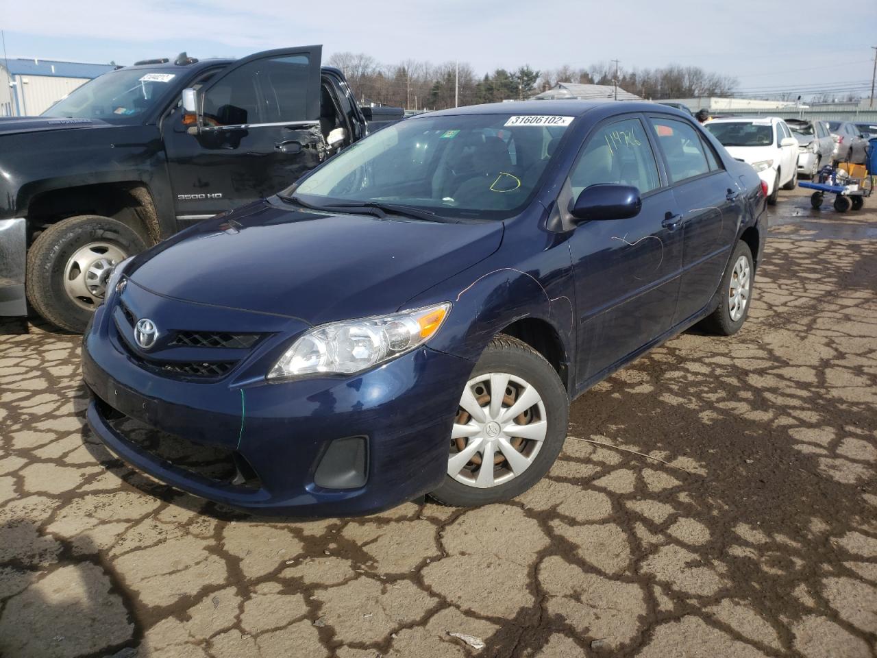 Photo 2 from auction – 2011 TOYOTA COROLLA BA with VIN JTDBU4EE5B9151598