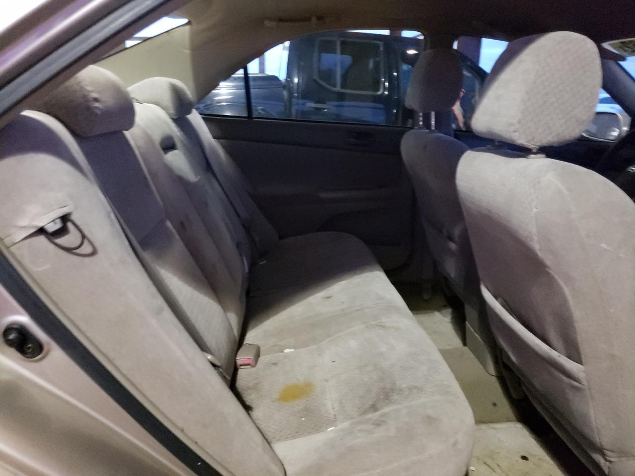 Photo 6 from auction – 2003 TOYOTA CAMRY LE with VIN 4T1BF32KX3U565288