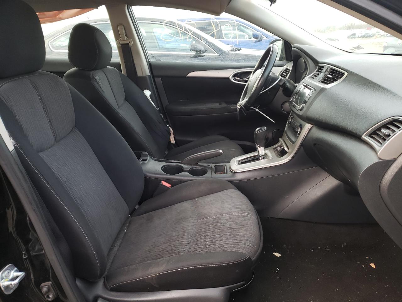 Photo 5 from auction – 2015 NISSAN SENTRA S with VIN 3N1AB7AP1FL645127