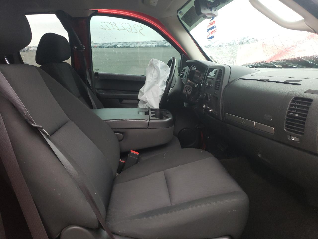 Photo 5 from auction – 2012 CHEVROLET SILVERADO with VIN 1GCRKSE04CZ349006