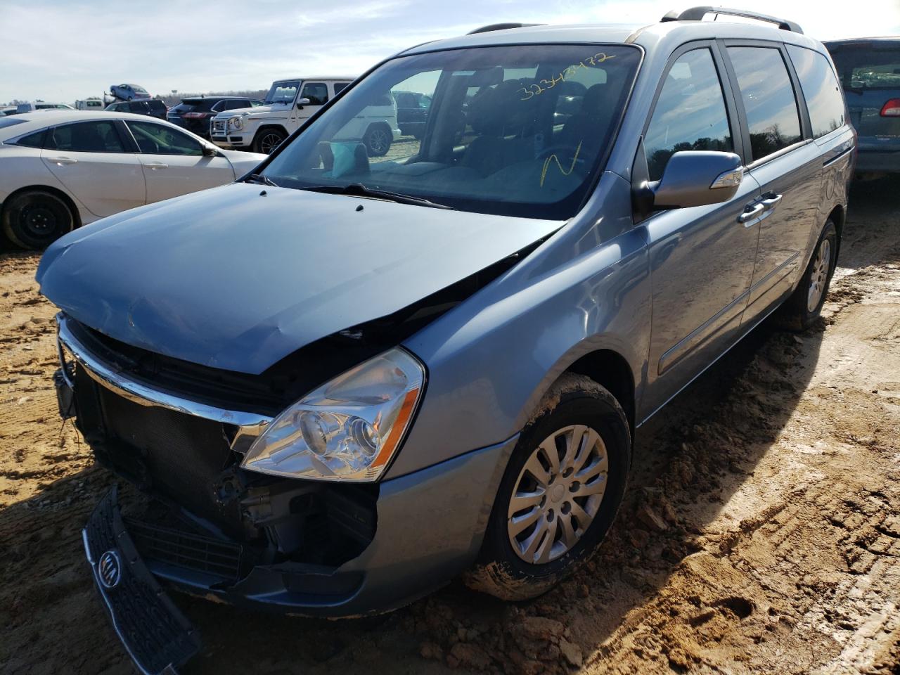 Photo 2 from auction – 2012 KIA SEDONA LX with VIN KNDMG4C78C6420457