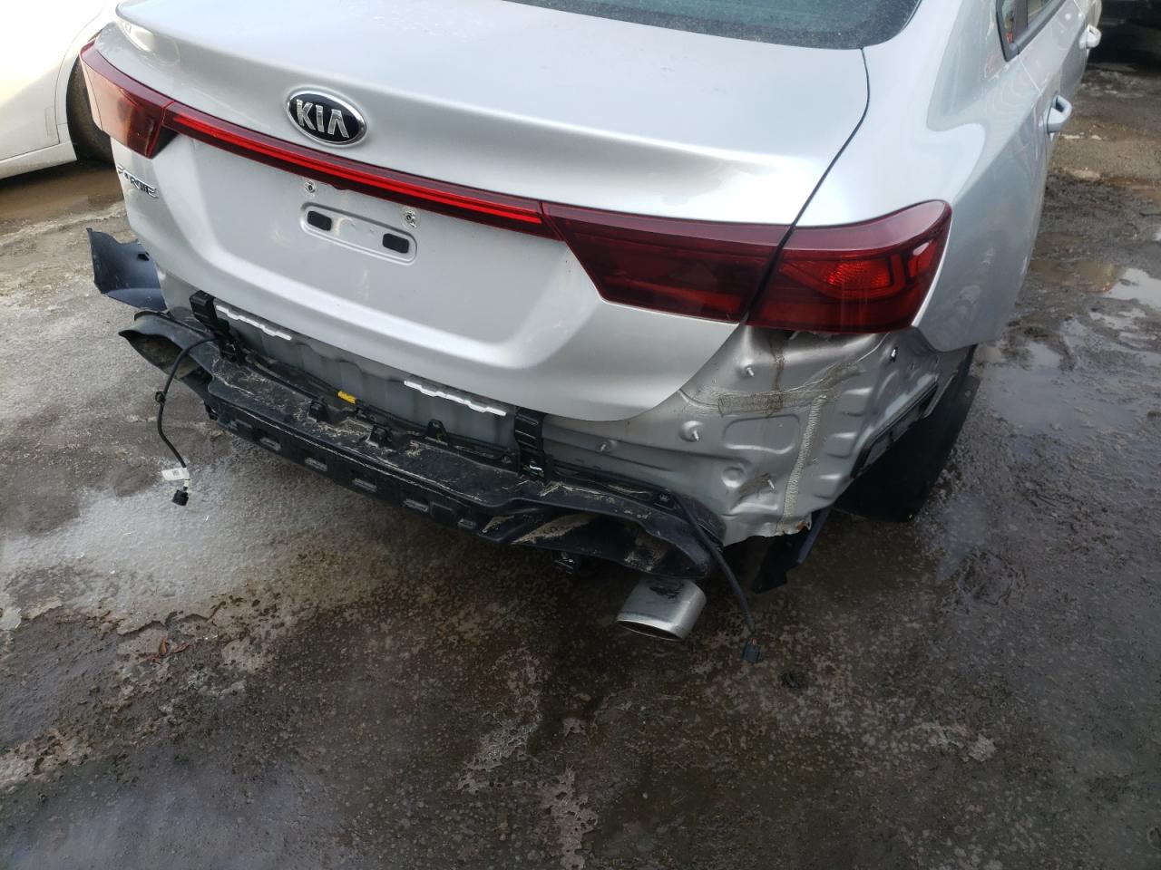 Photo 9 from auction – 2019 KIA FORTE FE with VIN 3KPF24AD7KE061160