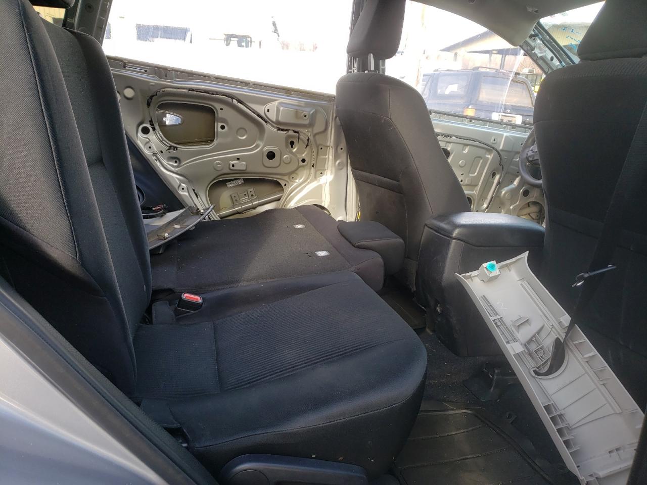 Zdjęcie 6 z aukcji – 2017 TOYOTA RAV4 LE z VIN 2T3BFREV8HW676090