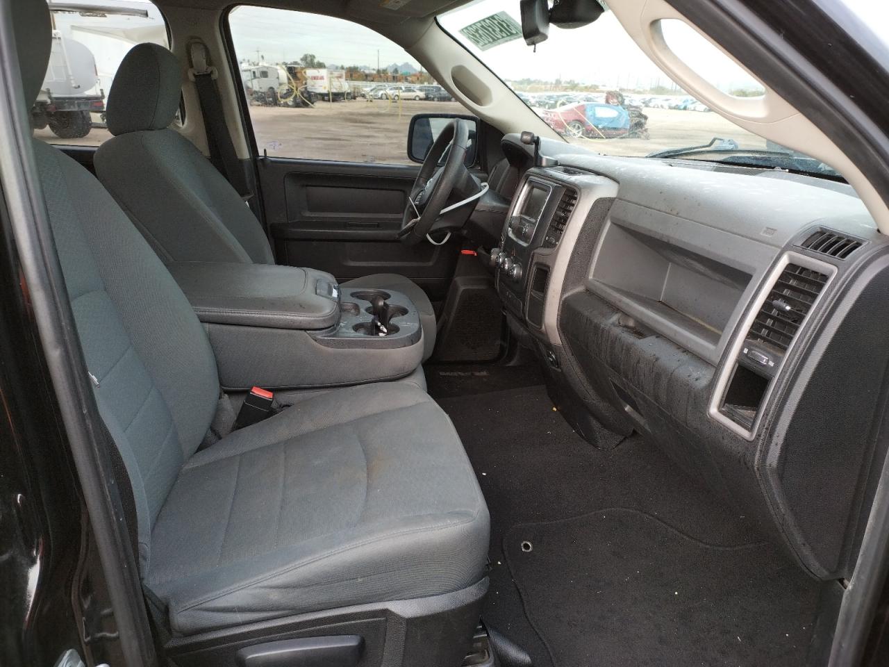 Photo 5 from auction – 2014 RAM 1500 ST with VIN 1C6RR6FT2ES336382