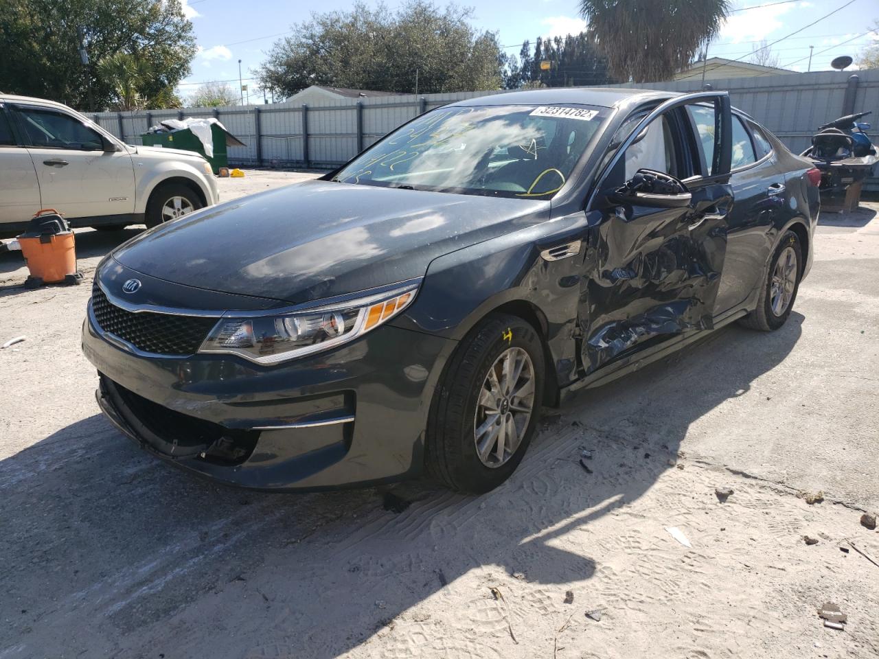 Photo 2 from auction – 2016 KIA OPTIMA LX with VIN KNAGT4L32G5076977