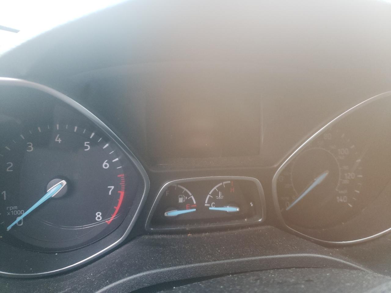 Photo 8 from auction – 2019 FORD ESCAPE SE with VIN 1FMCU0GDXKUB99317