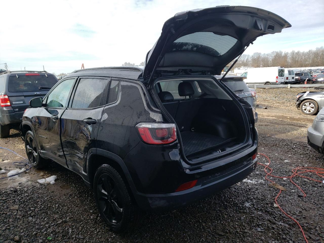 Photo 3 from auction – 2018 JEEP COMPASS LA with VIN 3C4NJDBB9JT394997