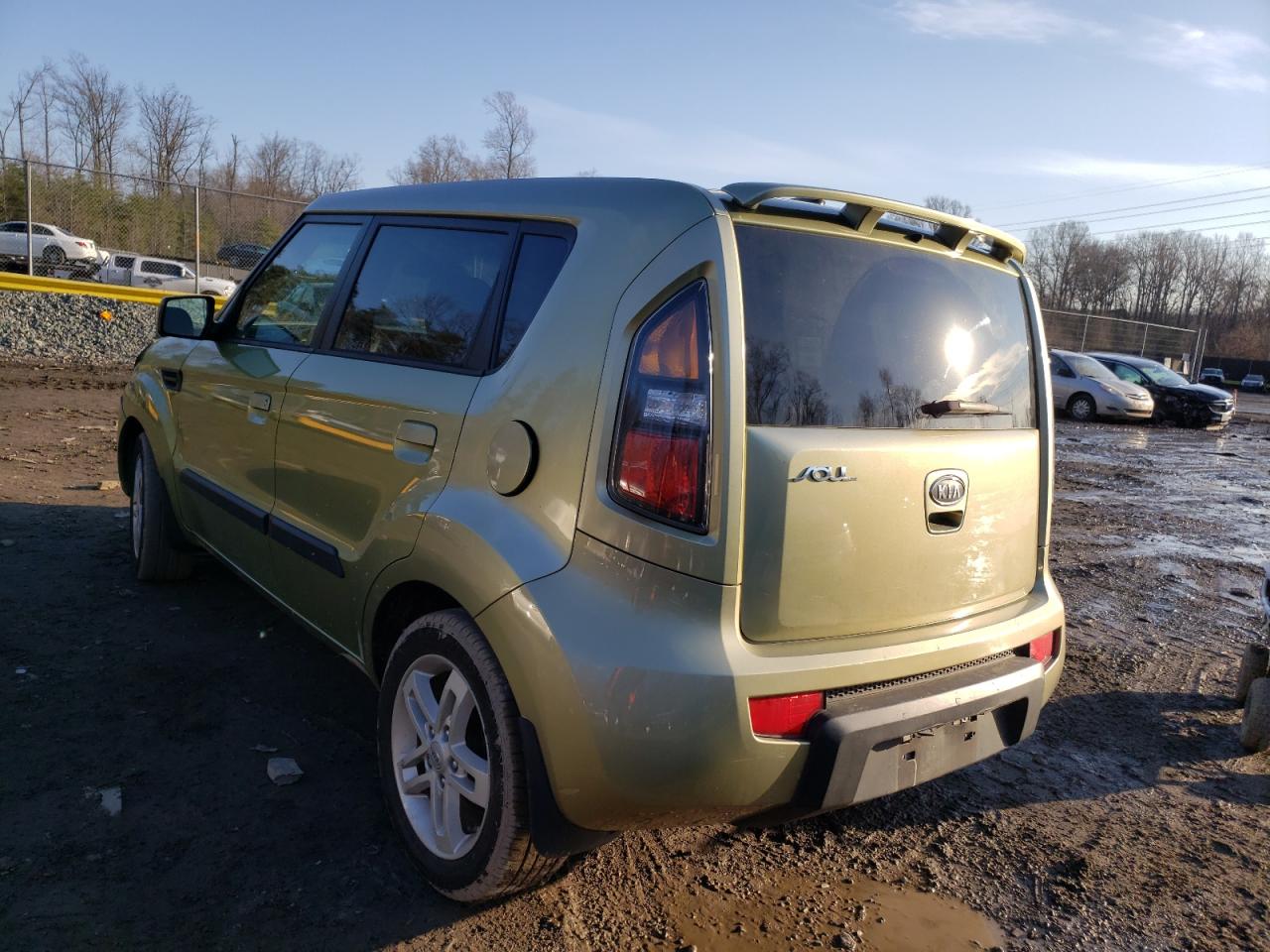 Photo 3 from auction – 2010 KIA SOUL + with VIN KNDJT2A24A7161127