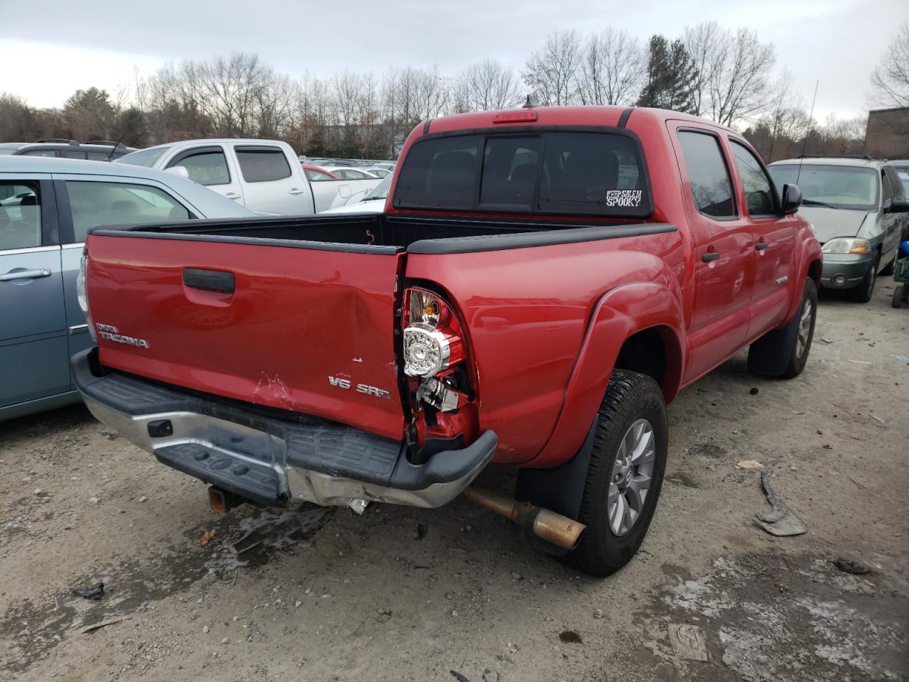 Photo 4 from auction – 2015 TOYOTA TACOMA DOU with VIN 3TMLU4EN7FM186316