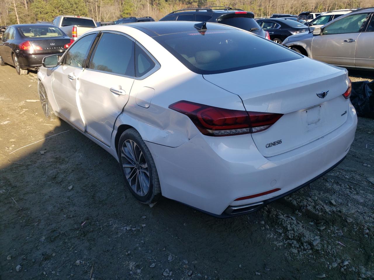 Photo 3 from auction – 2016 HYUNDAI GENESIS 3. with VIN KMHGN4JE9GU132934
