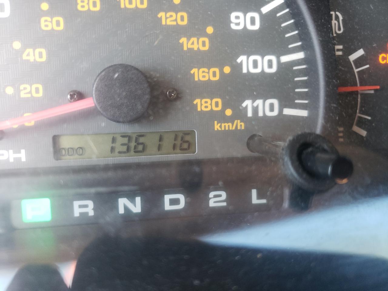 Photo 8 from auction – 2002 TOYOTA 4RUNNER SR with VIN JT3GN86R520245517