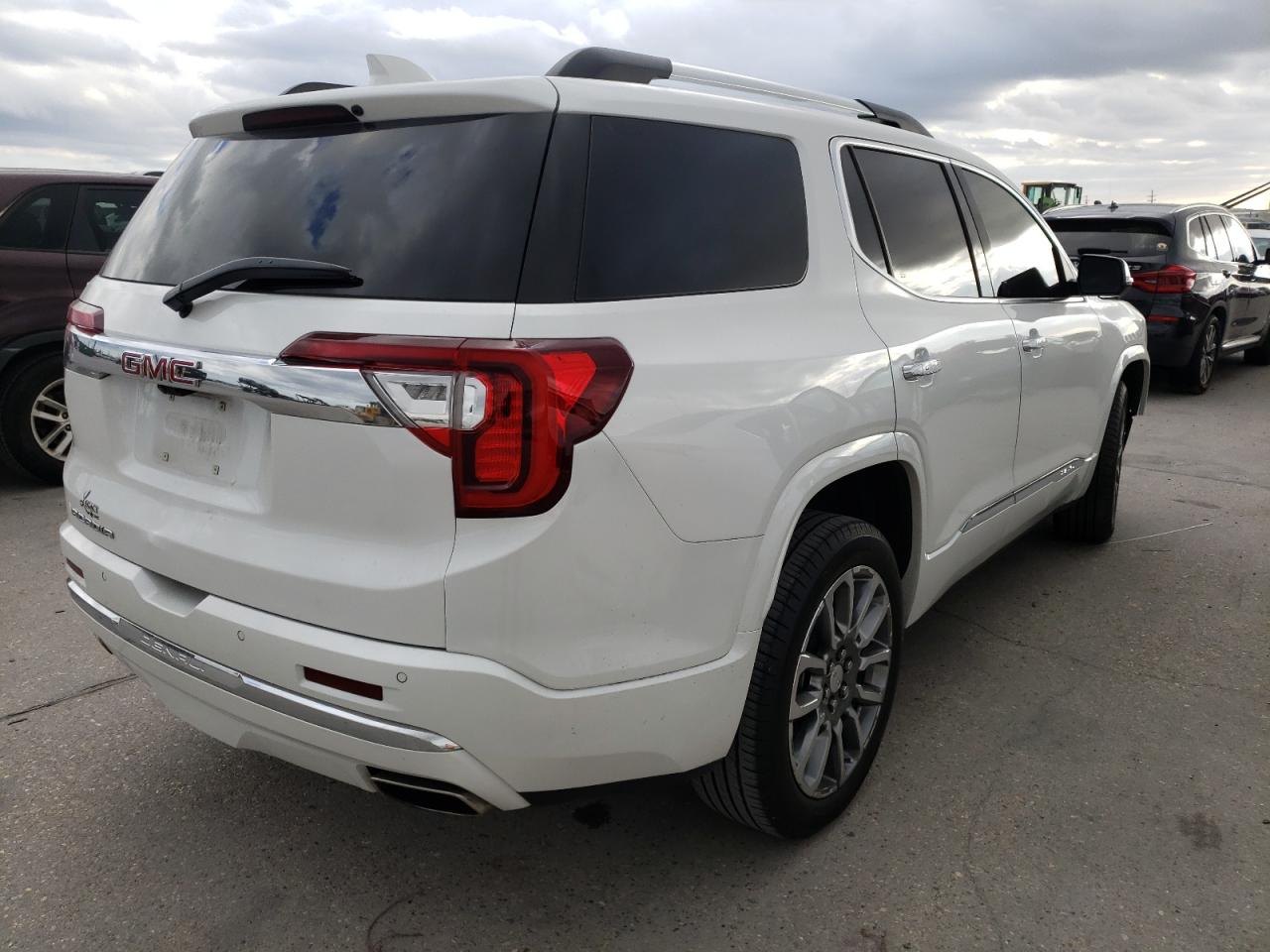 Photo 4 from auction – 2021 GMC ACADIA DEN with VIN 1GKKNPLS5MZ113674
