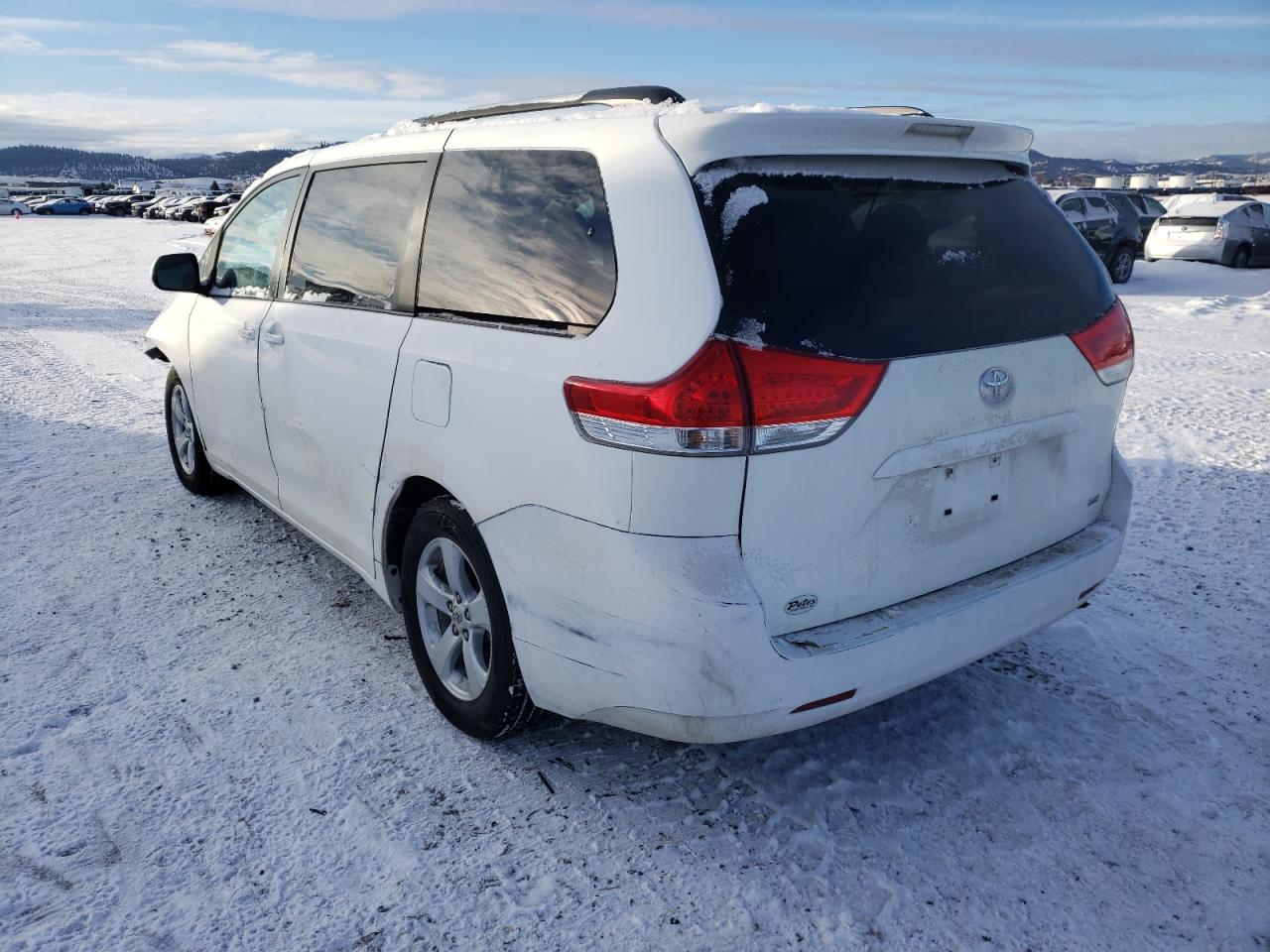 Photo 3 from auction – 2011 TOYOTA SIENNA with VIN 5TDKK3DC6BS149960