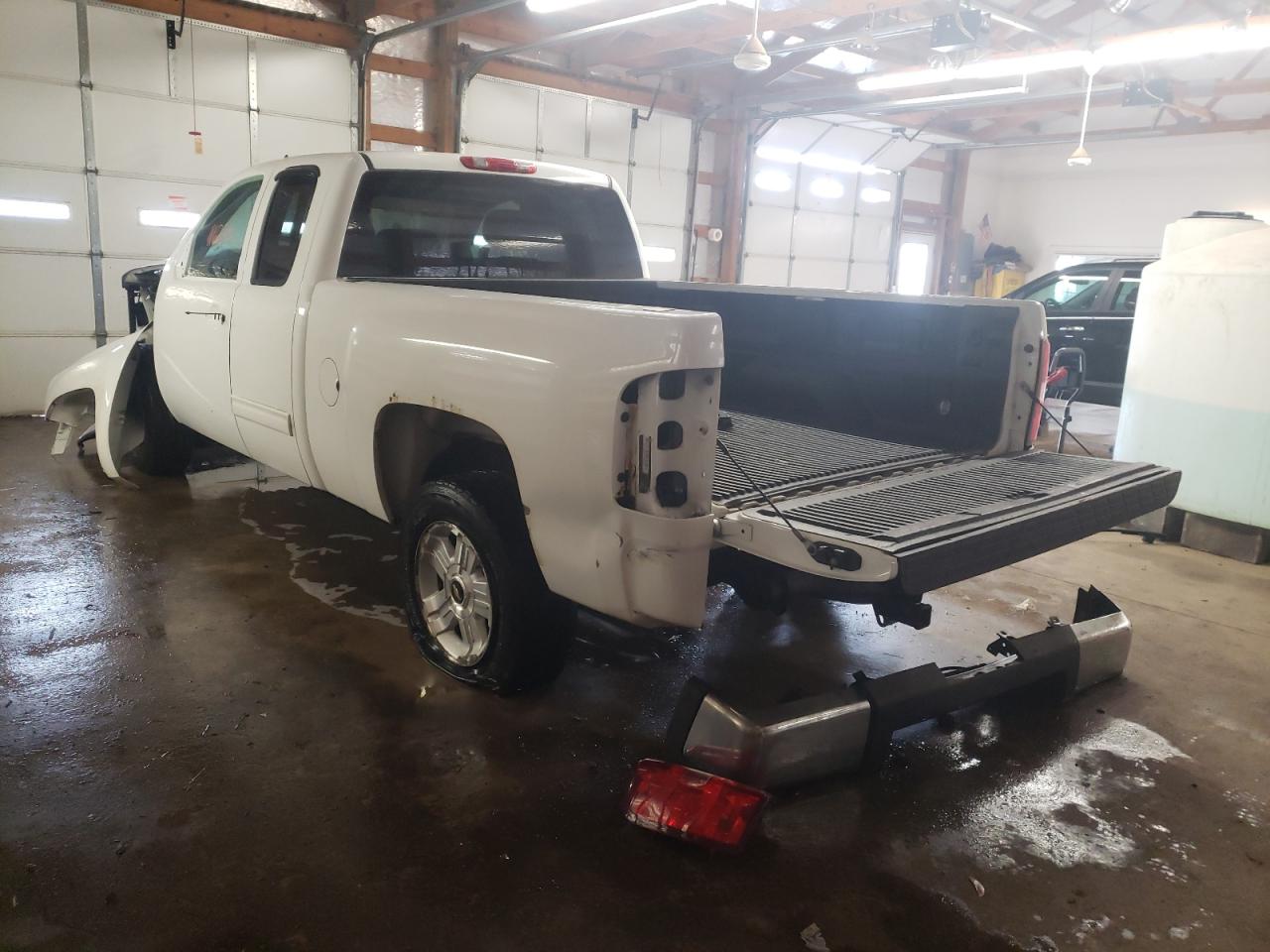 Photo 3 from auction – 2011 CHEVROLET SILVERADO with VIN 1GCRKSE39BZ298451