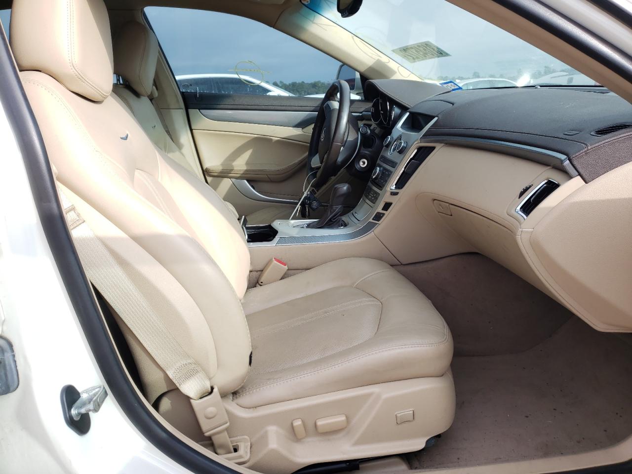 Photo 5 from auction – 2013 CADILLAC CTS LUXURY with VIN 1G6DF5E56D0172026