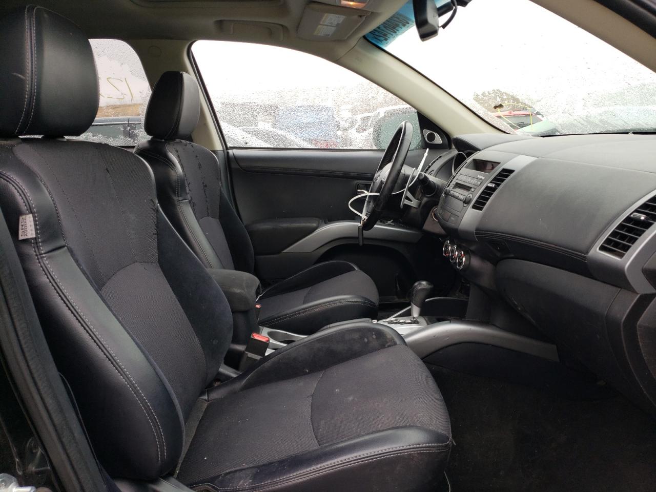 Photo 5 from auction – 2013 MITSUBISHI OUTLANDER with VIN JA4JT3AW6DU015921