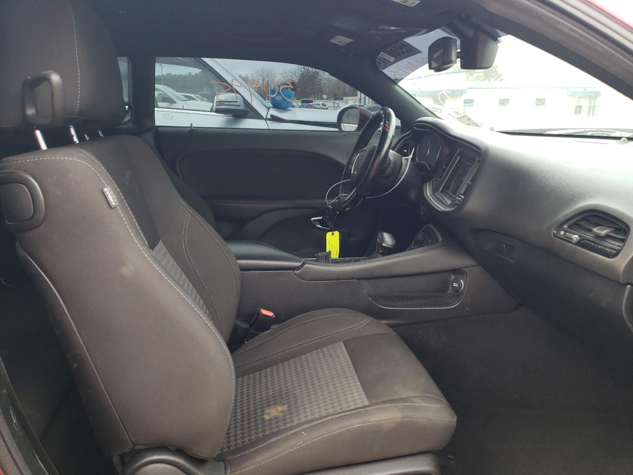 Photo 5 from auction – 2019 DODGE CHALLENGER with VIN 2C3CDZAG1KH729175