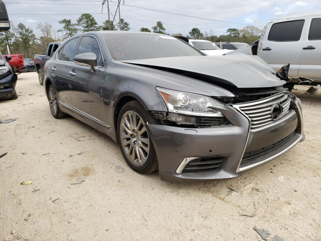LEXUS LS 460 2013 with VIN JTHBL5EF8D5114328 - Photo from auction