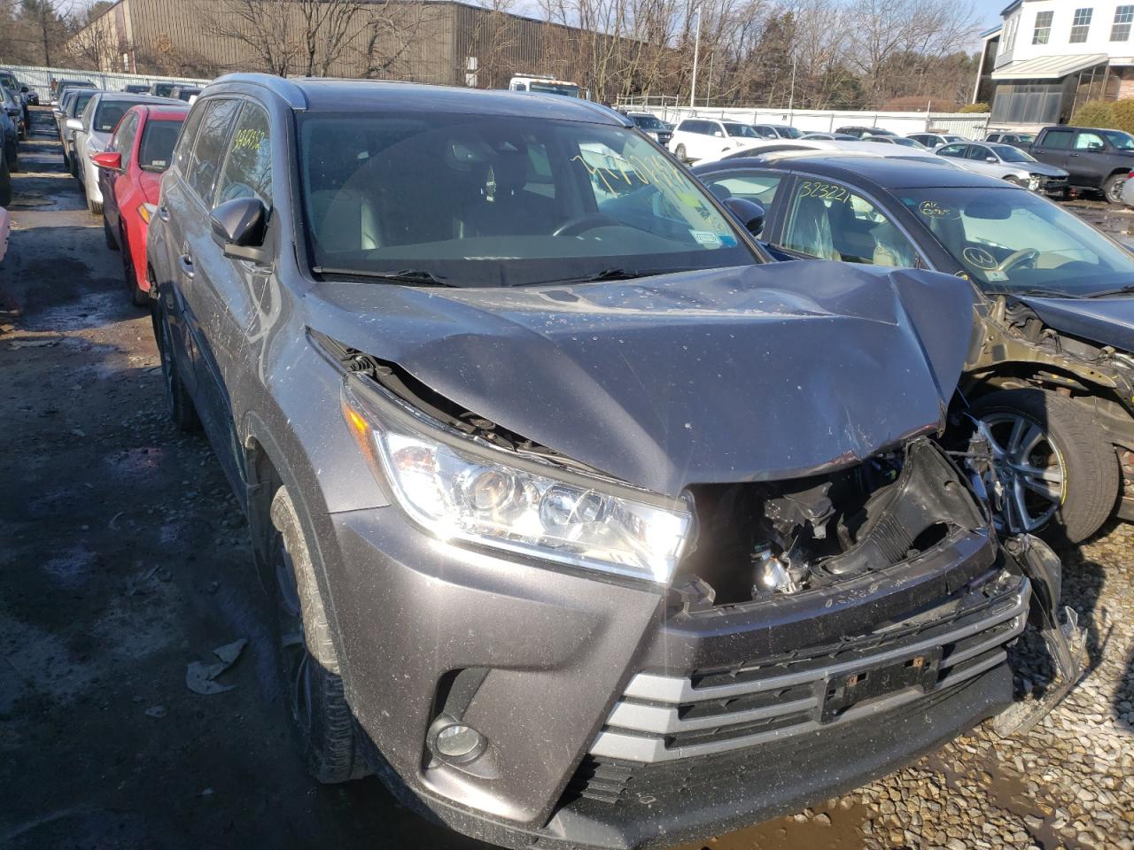 TOYOTA HIGHLANDER 2017 with VIN 5TDJZRFHXHS520761 - Photo from auction